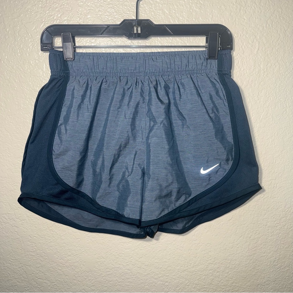Nike Tempo Running Shorts Women’s S Dri Fit Mesh Lined Lightweight Athletic Gym
